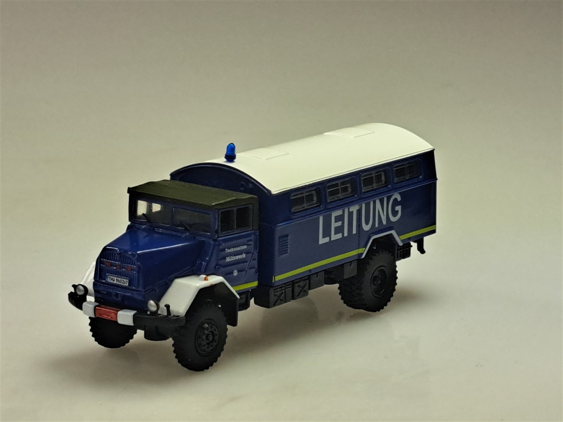 MAN 630 L21AE 1958-1972 THW (Technisches Hilfswerk) Leitung Blue - obrazek 3