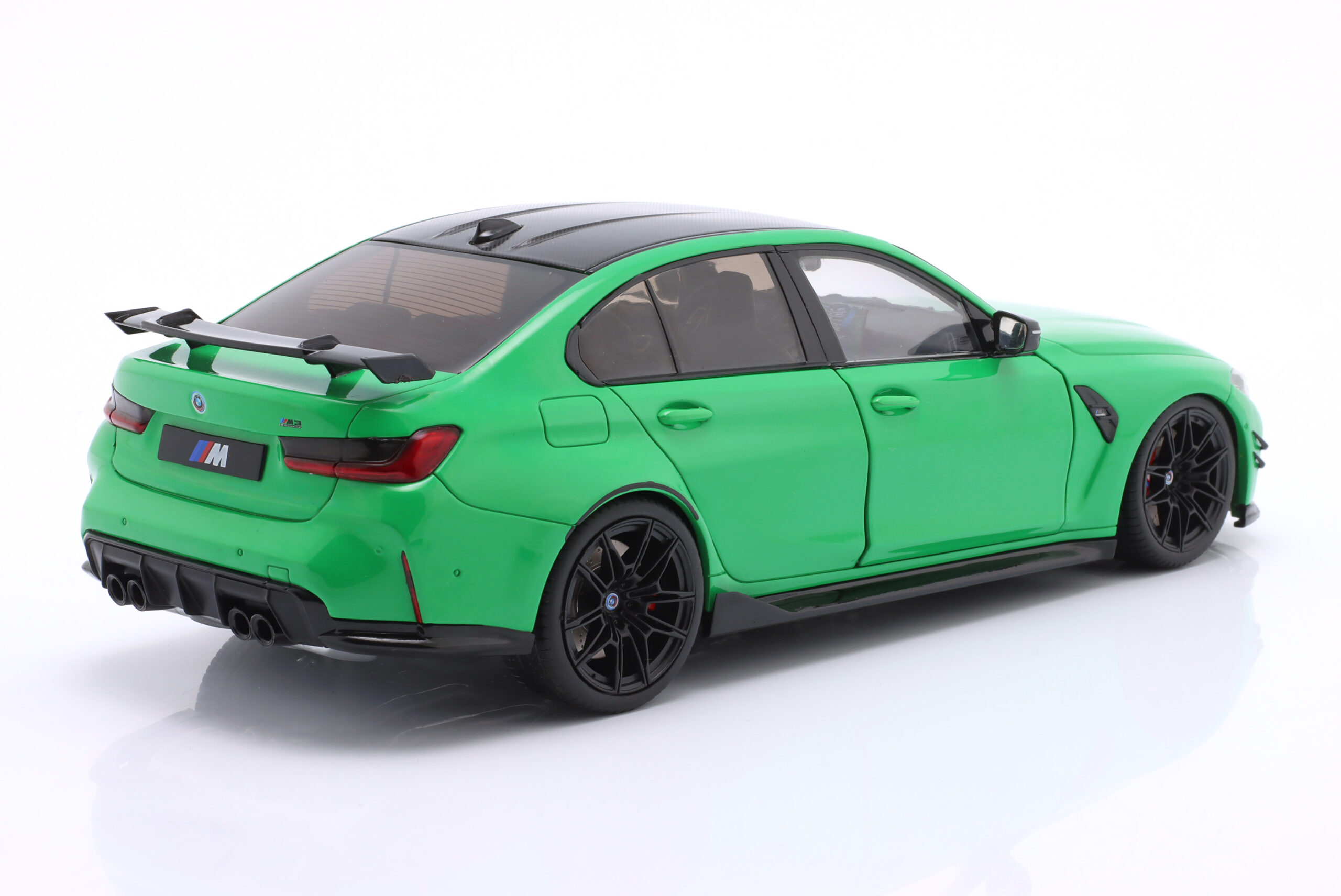 BMW M3 (G80) Performance Parts 2024 Signal green - obrazek 6