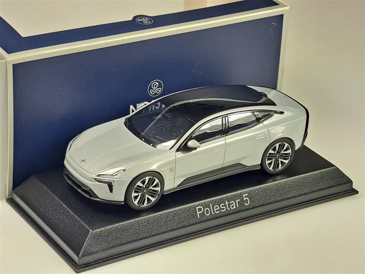 POLESTAR 5 2025 Magnesium