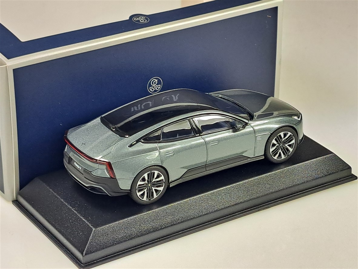 POLESTAR 5 2025 Storm - obrazek 2