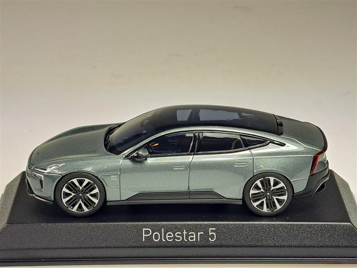 POLESTAR 5 2025 Storm - obrazek 5