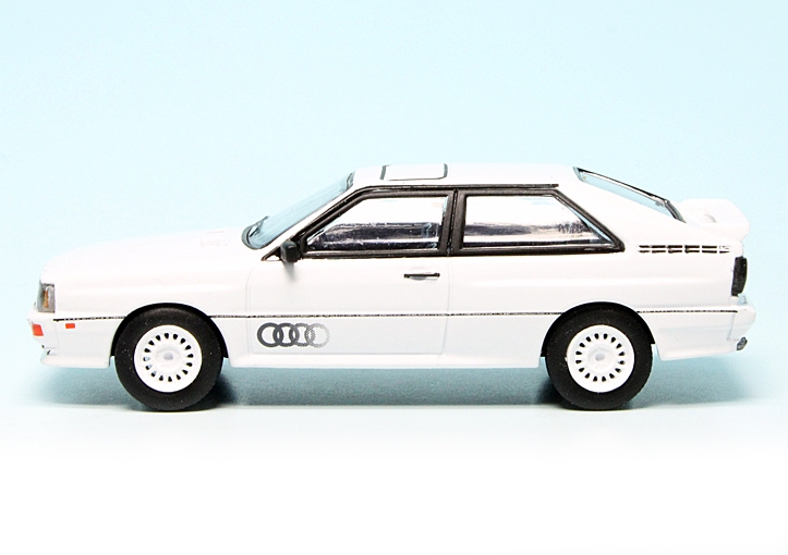 AUDI QUATTRO 1984 White - obrazek 4