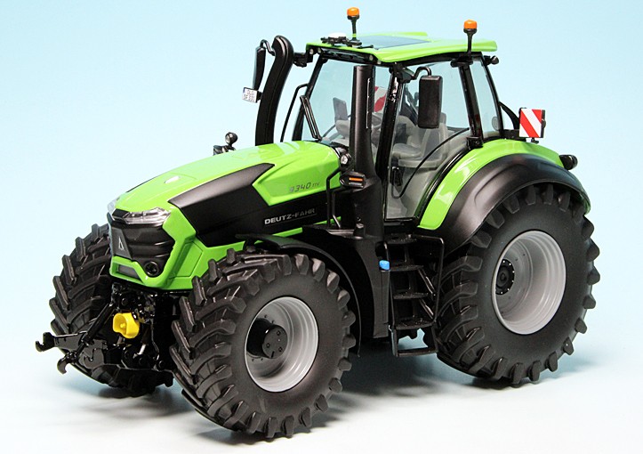 DEUTZ FAHR 9340 TTV Tractor (Facelift 2022) Green