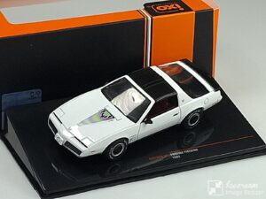 PONTIAC FIREBIRD 1982 White