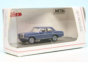 MERCEDES-BENZ /8 Sedan (W114) Blue